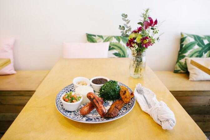 WoodSpoon grill plate | Jenny Kim
