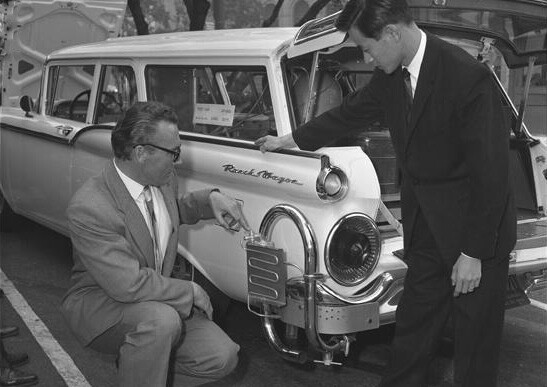Courtesy of UCLA Library Special Collections - Los Angeles Times Photographic Archive