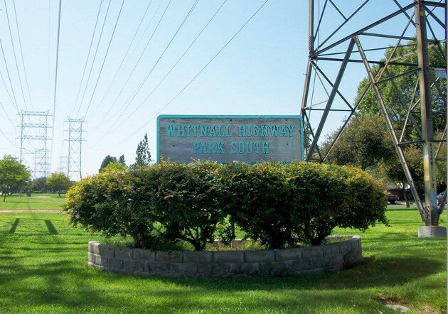 whitnall03.jpg