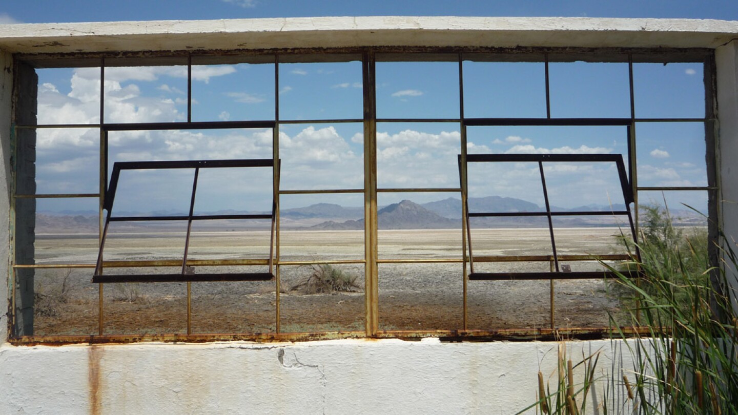 Zzyzx (1)
