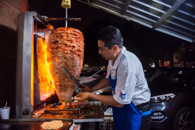 A pastorero at Vilsito, a taquería in Mexico City | Ana Tello/Eat Mexico