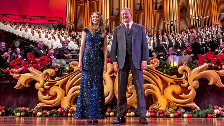 Christmas with the Mormon Tabernacle Choir