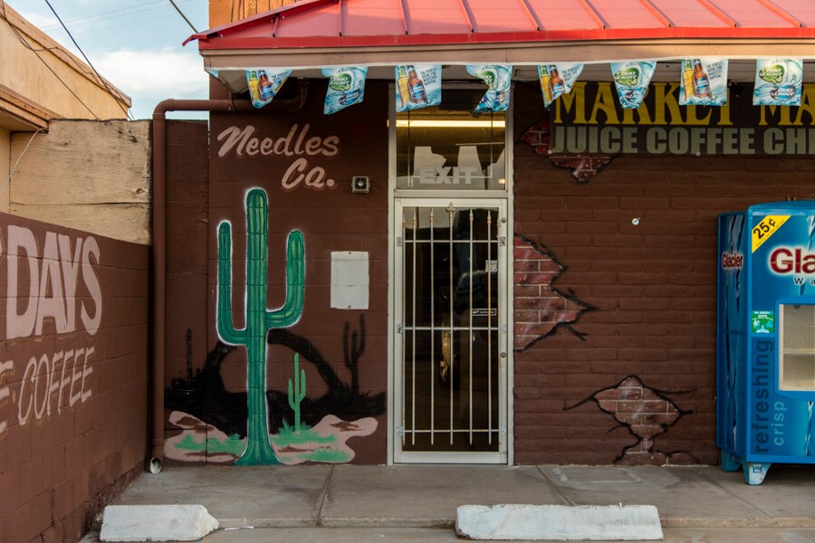 mojave_desert_needles_liquor_store.jpg