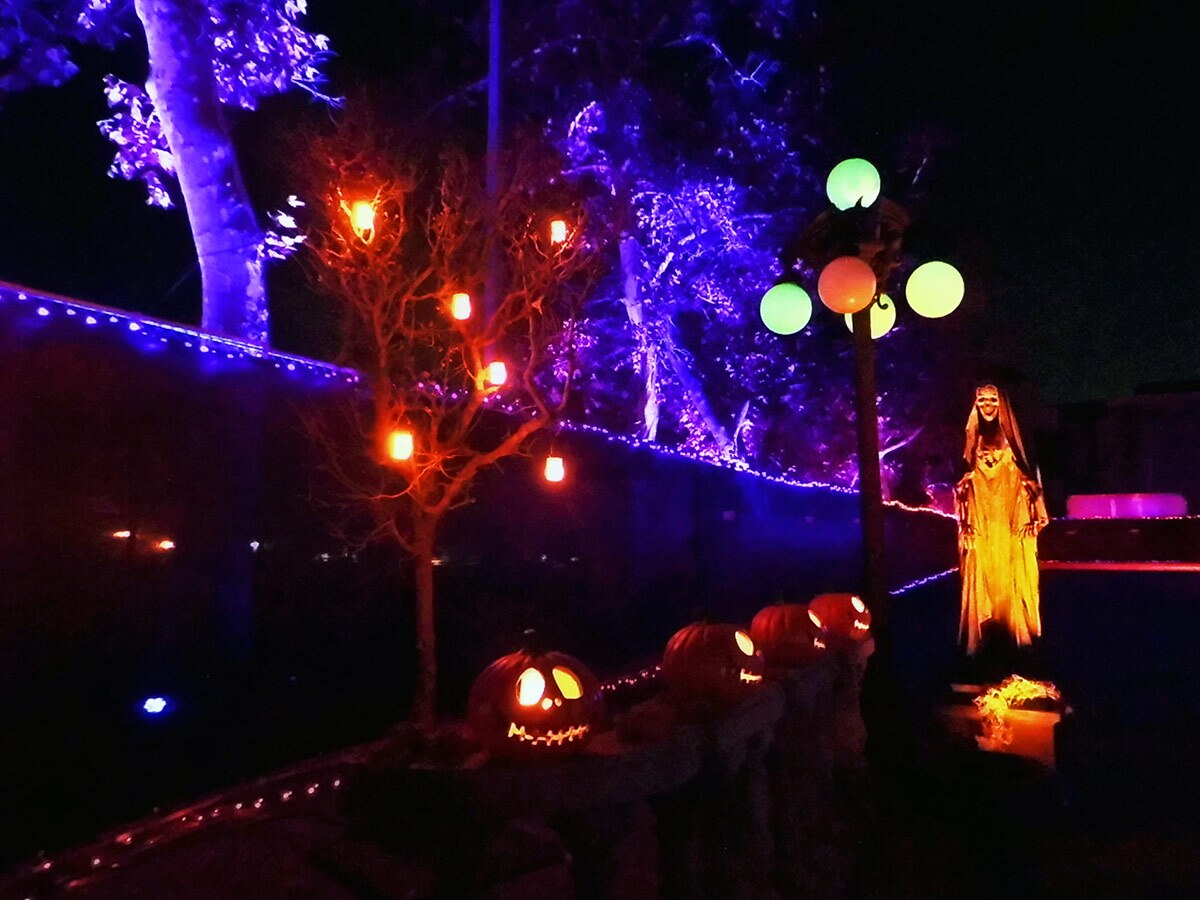 Spooky decor at Hauntoween L.A. | Sandi Hammerlein