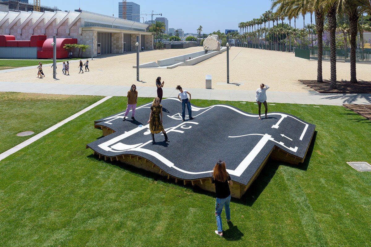 Installation of María Elena González, “Magic Carpet/Home,” 2003, 2017, at the Los Angeles County Museum of Art (LACMA) © María Elena González. Part of the exhibition “Home—So Different, So Appealing: Art from the Americas since 1957.” | Courtesy of LACMA