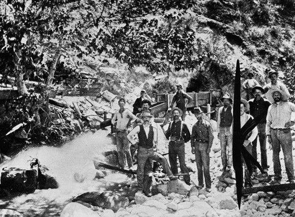 A group of prospectors divert water to improve their claim, ca. 1885 | Image: Courtesy of Los Angeles Public Library