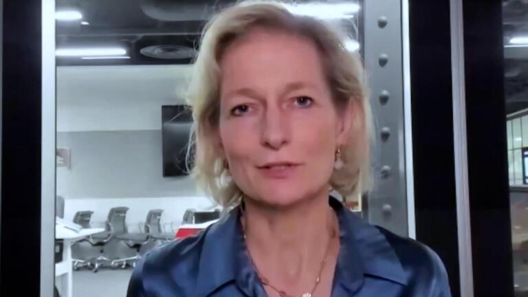 Inside Zelensky's War Room With Zanny Minton Beddoes