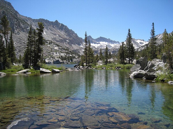 sierra-nevada-lake-9-4-14-thumb-600x450-80084