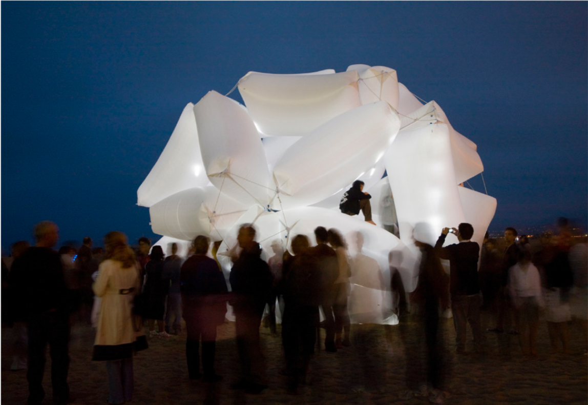 TOLO Architecture, Dunnage Balls, 2008, dunnage bags, installed at Glow Art Festival, Santa Monica, California | Courtesy of TOLO Architecture