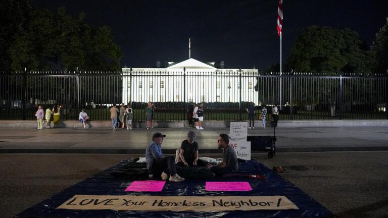 A look at Trump's overhaul of plan to end homelessness