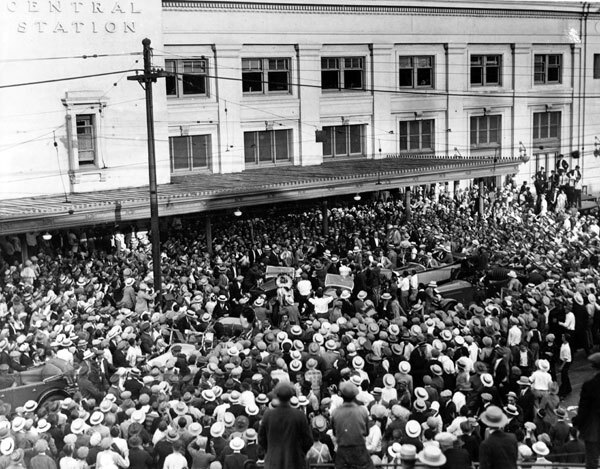 A crowd gathers outside the Central Station. Courtesy of the Los Angeles Examiner Collection, USC Libraries.