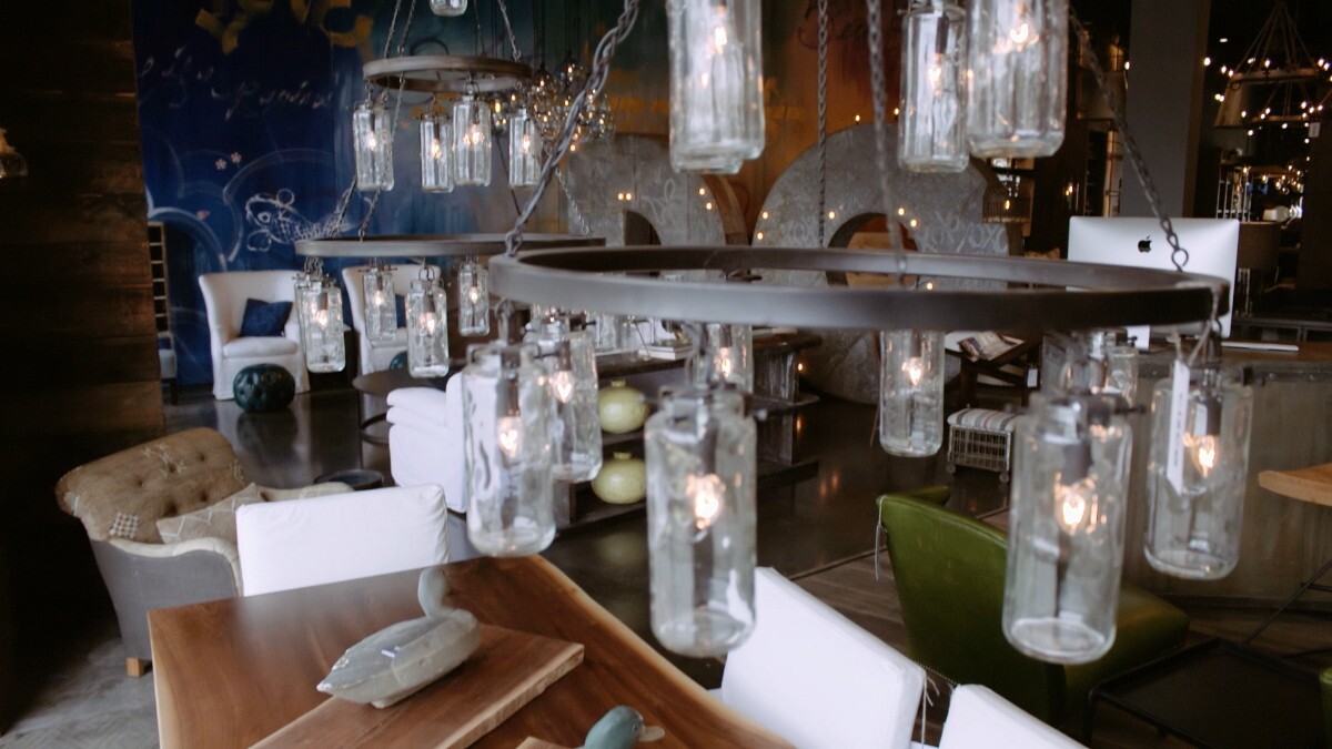 Still from Artbound episode "Artesanos/Artisans"