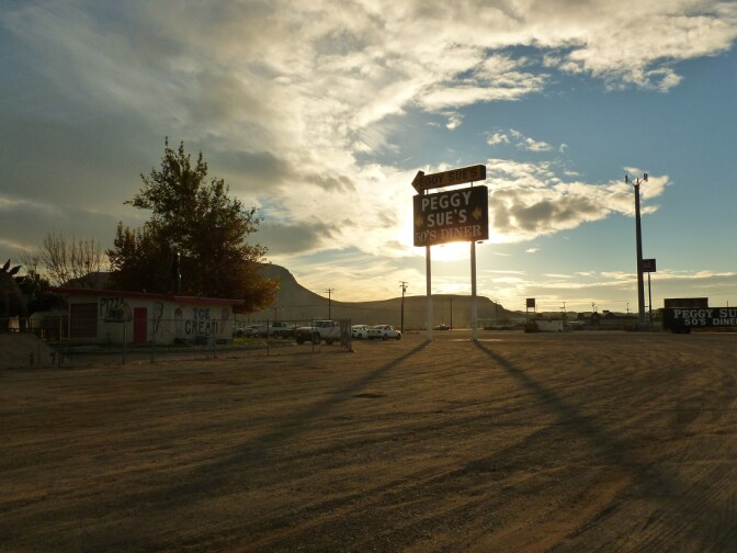 Peggy Sue's Diner-Saur Park (1)