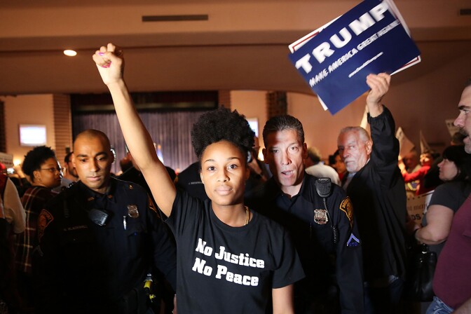 Protest Trump