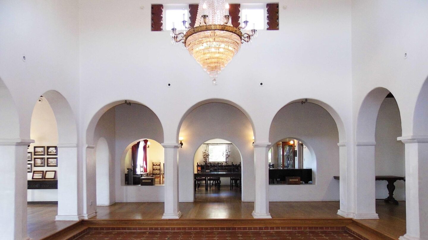 Arches adorn the interior of the Casa Romantica Cultural Center.