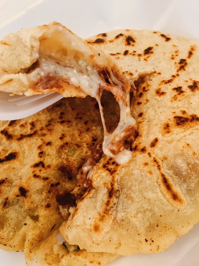 Cocos Panaderia Pupusa