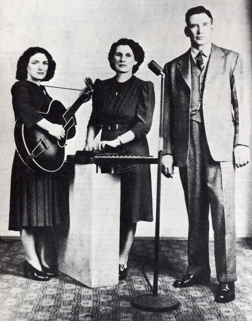 Maybelle, Sara, & A.P. (Country Music Hall of Fame). | Flickr/John Irving/Creative Commons (CC BY-NC-SA 2.0)