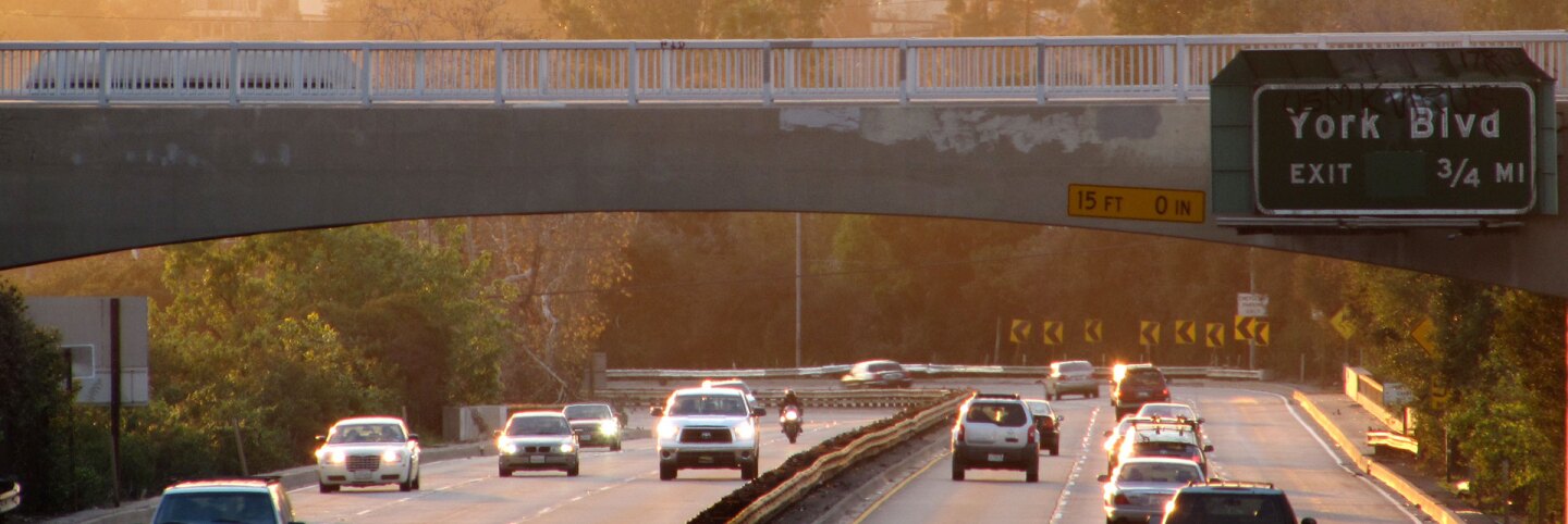 Sunset over Arroyo Seco Parkway at York Boulevard. | Waltarrrr/Creative Commons