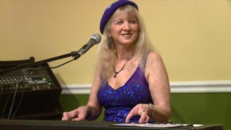 117: Liz Pennock