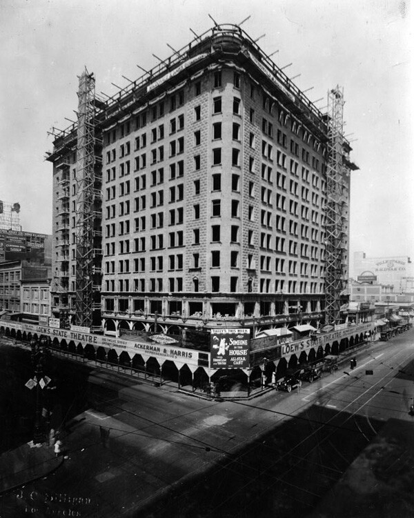 Loew's State Theatre under construction in 1921. Courtesy of the Photo Collection, Los Angeles Public Library.