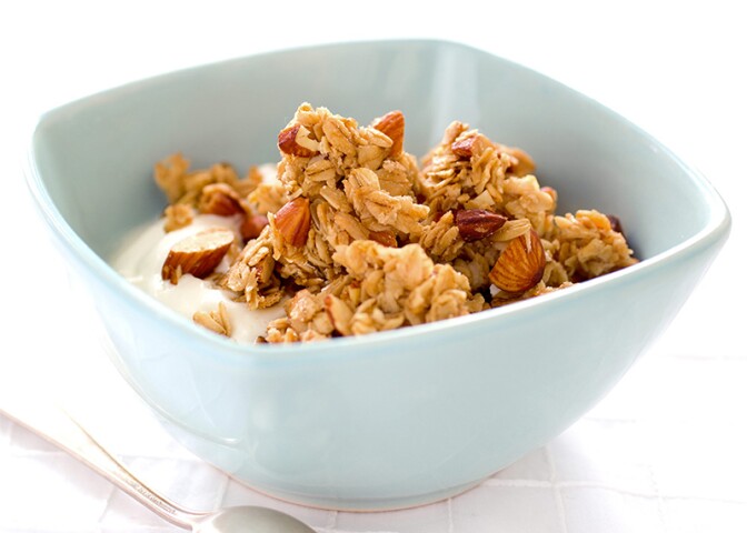 Almond Granola with Dried Fruit