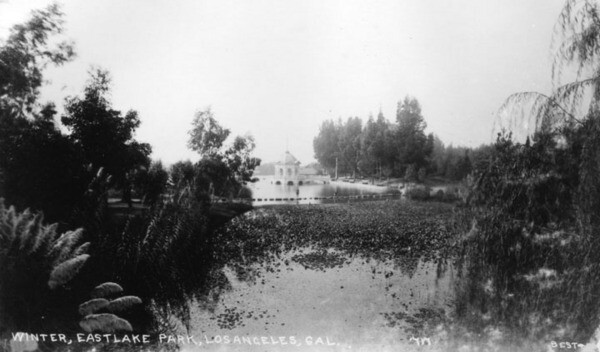 Early view of Eastlake Park. Promotional photographs of parks often emphasized that they were taken in winter, backing booster claims about the region's climate. Courtesy of the Photo Collection, Los Angeles Public Library.