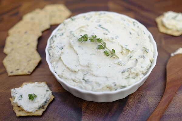 spreadable cashew cheese recipe