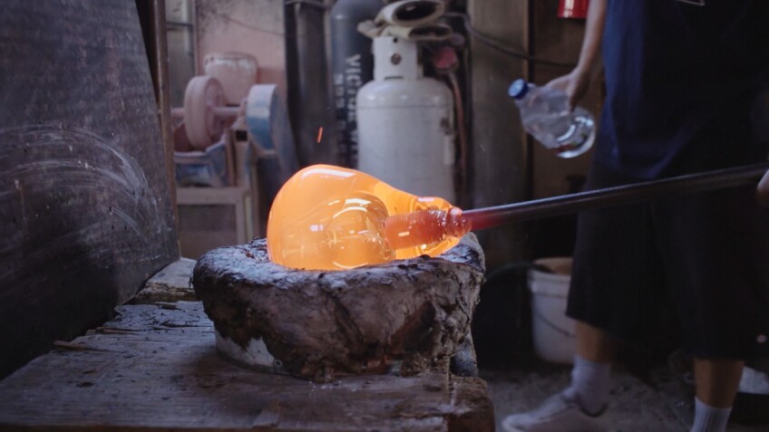 Still from Artbound episode "Artesanos/Artisans"