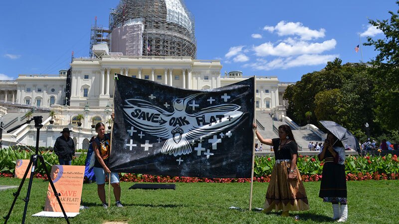 Native activists demonstrate for Oak Flat at the U.S. Capitol. | Photo: Wendy Kanin, some rights reserved