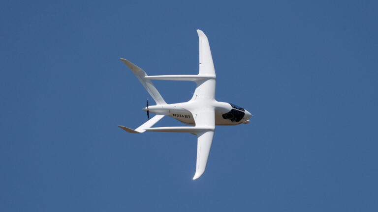 E-aviation takes off as companies seek new era of flight