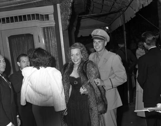reagan_1942_hollywood.jpg