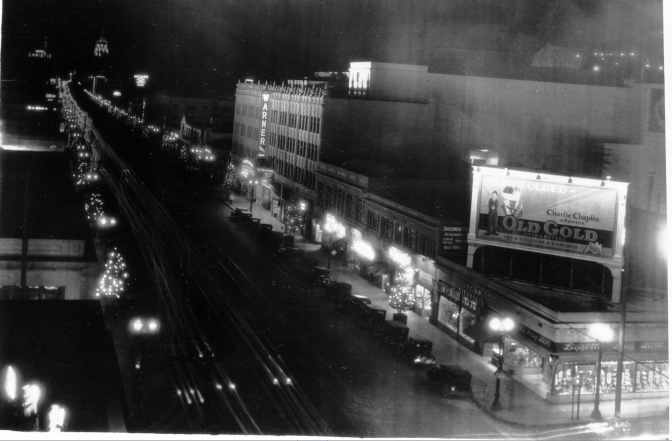Another view of Hollywood Boulevard as Santa Claus Lane in 1928. Courtesy of the California Historical Society Collection, USC Libraries.