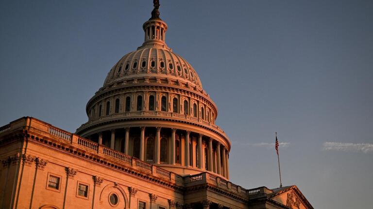 News Wrap: Trump scraps meeting with Dems as shutdown looms