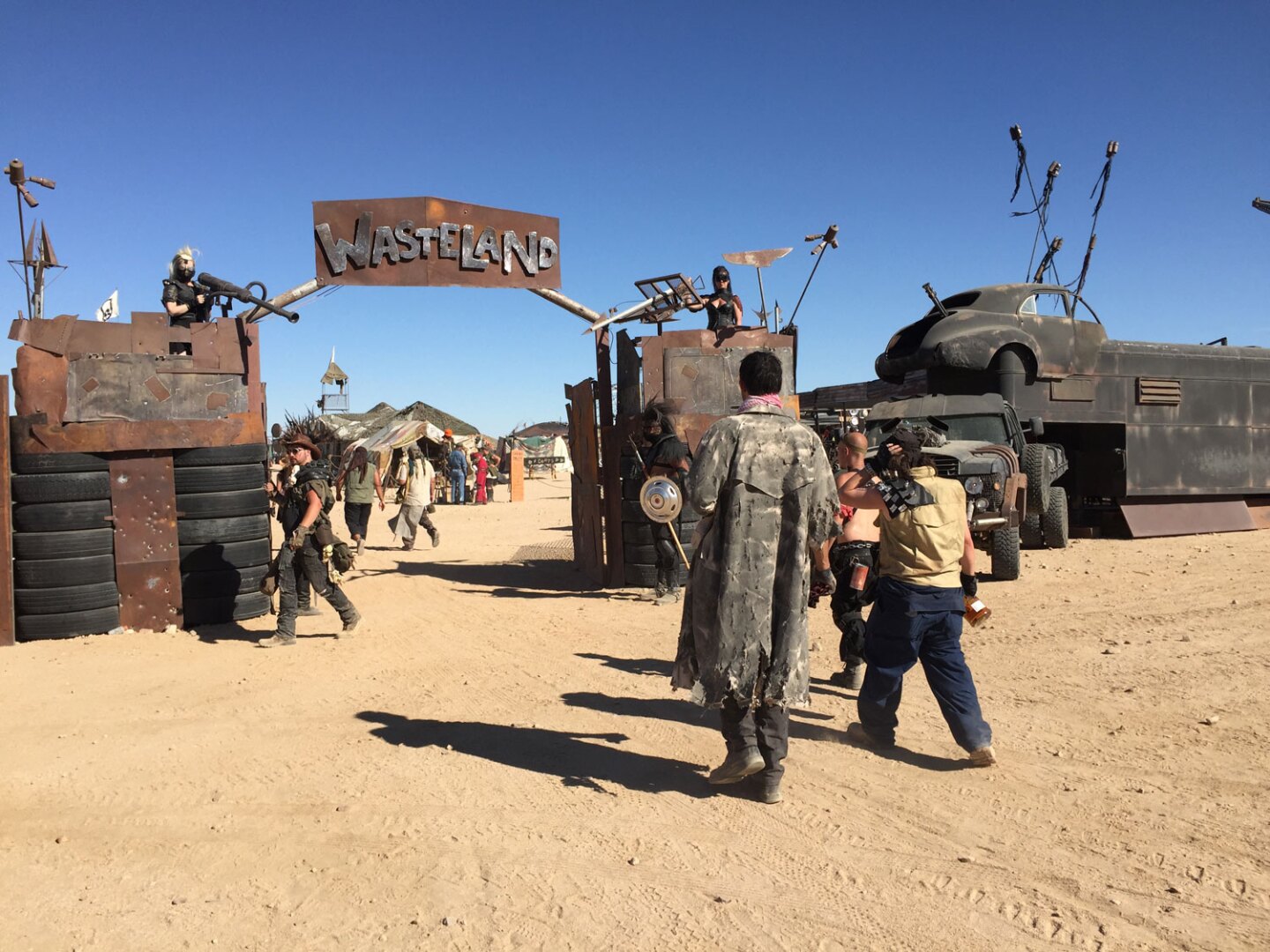 Entrance to Wasteland City