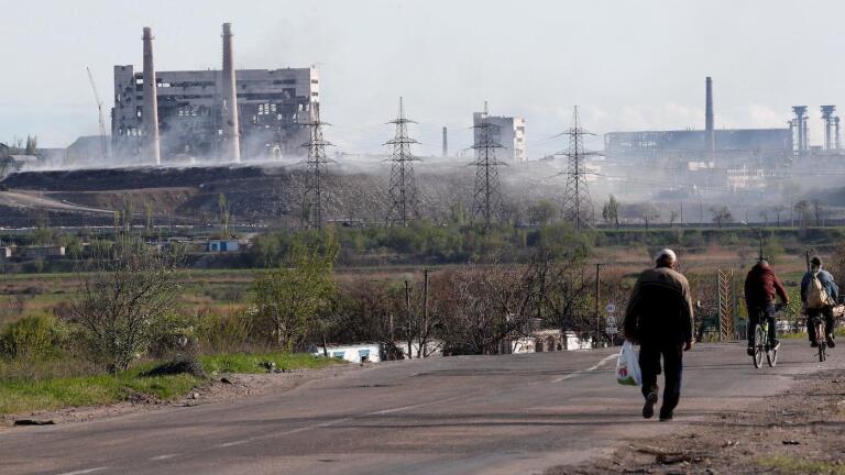 Russia bombards Mariupol amid more evidence of war crimes
