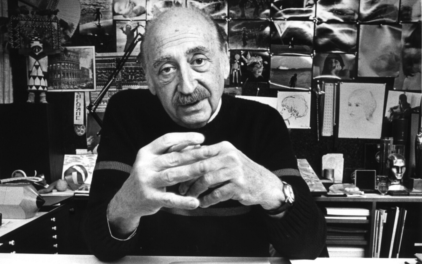 Saul Bass in 1985. | Tony Barnard/Los Angeles Times via Getty Images