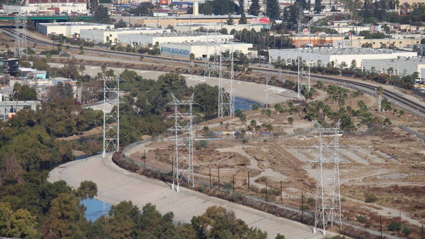 The Los Angeles River wraps around Taylor Yard, a former railyard in northeastern Los Angeles. | Courtney Cecale