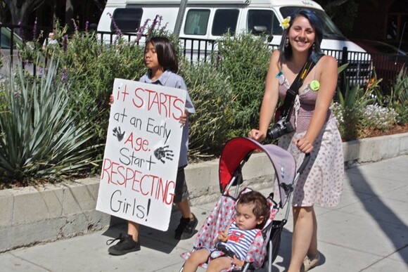 Mom and kids at Slutwalk IE 2011 | Photo: Claudia Marcela Cloy.