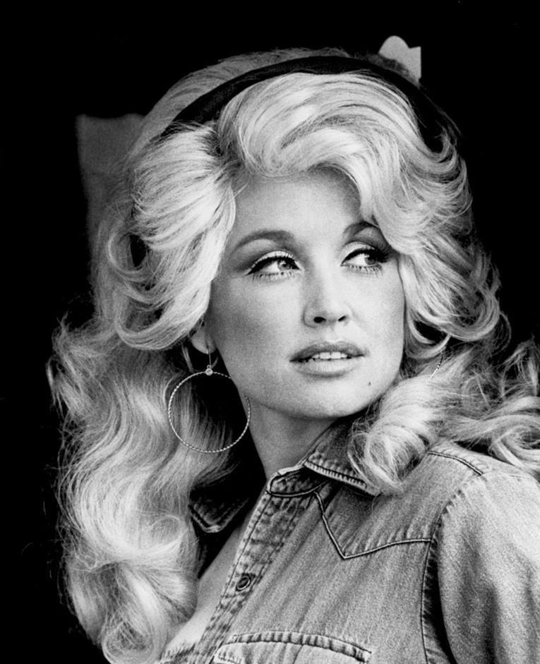 Dolly Parton publicity shot. Circa 1977 | Wikimedia Commons/RCA Records