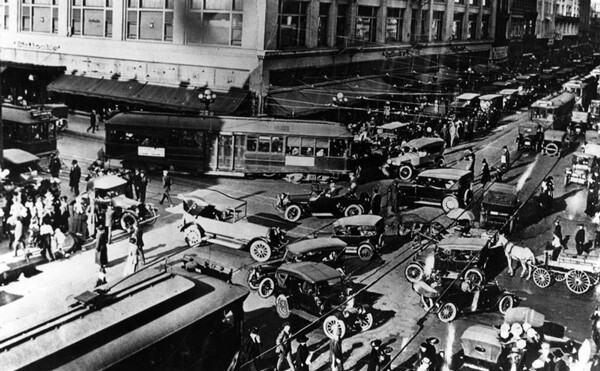 A traffic jam at the downtown L.A. intersection of Seventh and Broadway, circa 1920. Courtesy of the Photo Collection, Los Angeles Public Library.
