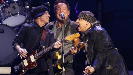 Springsteen cancels North Carolina concert over LGBT rights