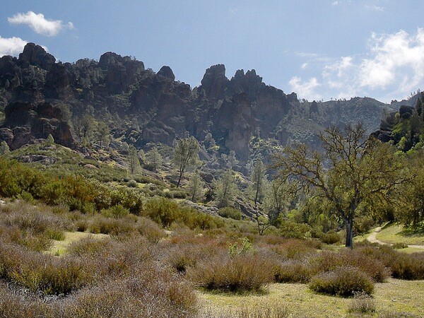 pinnacles-national-monument-national-park-bill