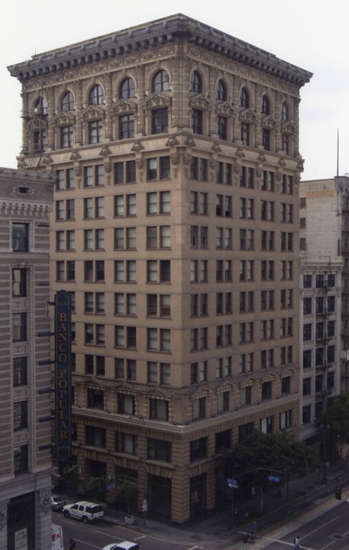 Continental Building in 2005